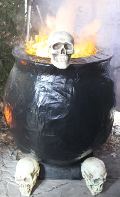 De quelle taille est le chaudon que doivent se procurer les élèves de première année ?