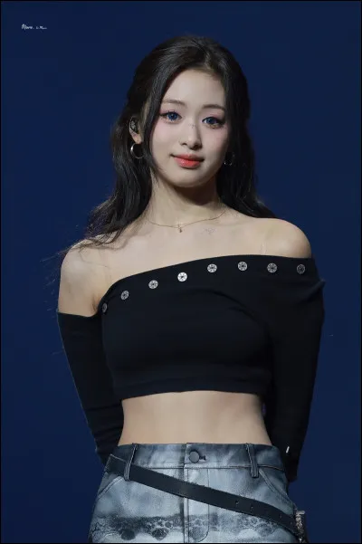 Pour quelles raisons Ahyeon s'est-elle fait critiquer par les haters ? (Deux réponses)