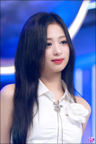 Pourquoi Ahyeon n'a-t-elle pas fait ses débuts avec le groupe ?