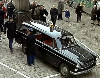 Cette auto fit le bonheur de la maréchaussée dans les années 70. C'est une...