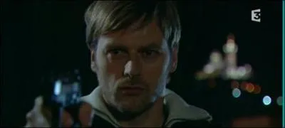 Qui vient de se faire tirer dessus ?