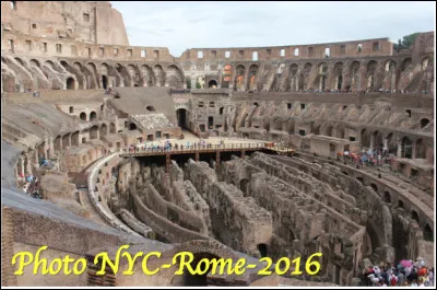 Quelle ville en R est associ&eacute;e &agrave; l'amphith&eacute;&acirc;tre Flavien, le Colis&eacute;e de 72 apr&egrave;s J.-C. ?