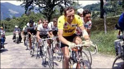 Ce Tour a été remporté par le Néerlandais Joop Zoetemelk, alors âgé de 33 ans et déjà cinq fois deuxième de l'épreuve ; parti pour conquérir un nouveau succès Hinault, maillot jaune avait été contraint à l'abandon : c'était en ...