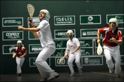 À présent, un peu de sport !
Quel est le nom de celui-ci ?