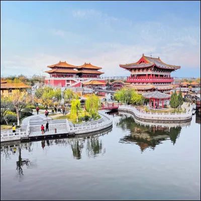 Et pour finir, un peu de culture française !
Quelle est la bonne orthographe de cette ville située en Chine ?