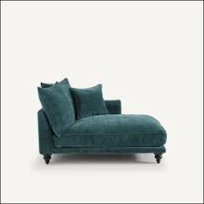 Km 136,3 : Les Martys. Ce village de 307 habitants est coupé du nord au sud par : ?