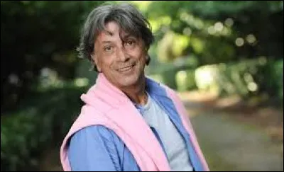 Km 150 : Les Auberges. C'est un lieu-dit coincé sur la D115. De quel village est-ce un lieu-dit ?