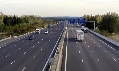 Pour arriver plus vite on a inventé l'autoroute. Quel est le nom de l'autoroute A7 qui relie Lyon à Marseille ?