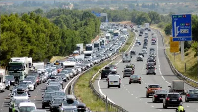 Quelle période est particulièrement chargée sur les routes françaises ?