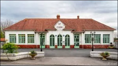 Je vous emmène maintenant à Écuires. Commune de l'arrondissement de Montreuil-sur-Mer, elle se situe en région ...