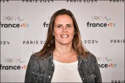 Laure Manaudou a remporté une médaille d'or aux Jeux olympiques au cours de sa carrière, en 2004. Elle n'avait que 17 ans lorsqu'elle s'est imposée sur le 400 m nage libre. Cette année-là, dans quelle ville se sont déroulés ces Jeux olympiques ?