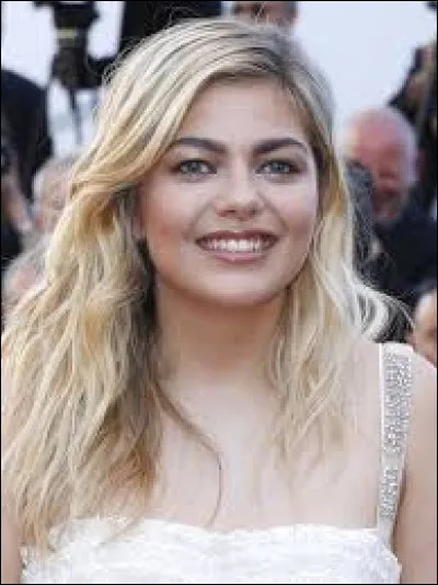 Au Concours Eurovision de la chanson 2025, quelle chanson a interprété la chanteuse, musicienne et actrice, Louane ?