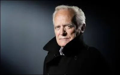 Ce journaliste a occupé plusieurs postes de direction à la radio RTL et lancé la chaîne de télévision Direct 8 avec Vincent Bolloré.