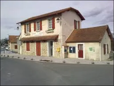 Notre balade dominicale commence à Bernadets. Commune de l'aire d'attraction Paloise, elle se situe dans le département ...