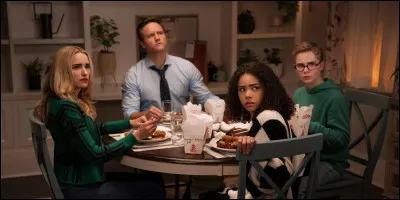 Dans ''Ginny et Georgia'' quel personnage détestes-tu ?