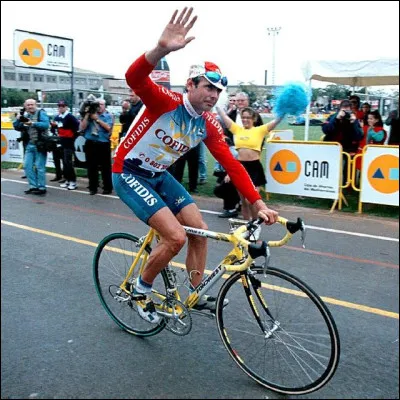 Ce Suisse a remporté deux fois le Grand Prix des Nations - en 1991 et 1994 - et huit contre-la-montre dans les trois grands Tours entre 1992 et 1996 : c'est ...