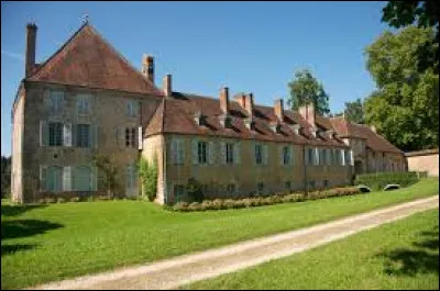 Je vous attends maintenant au ch&acirc;teau de Beaurepaire-en-Bresse. Village de l'arrondissement de Louhans, il se situe en r&eacute;gion ...