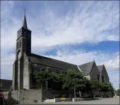 Voici l'&eacute;glise Saint-Gervais-et-Saint-Protais, &agrave; Hambers. Village Mayennais, il se situe en r&eacute;gion ...