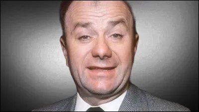 Qui est cet humoriste, auteur du sketch ''Le fût du canon'' ?