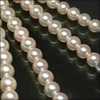 Quel collier est obligatoirement un collier de perles ?