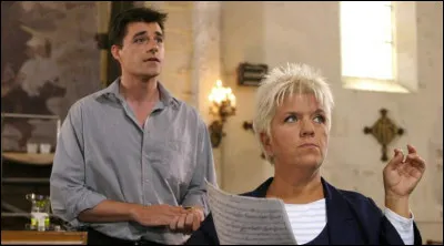 Il a tourné sous la direction de Clint Eastwood pour "Au-delà" et de Guy Ritchie pour "Sherlock Holmes : Jeu d'ombres". Qui est-il ?