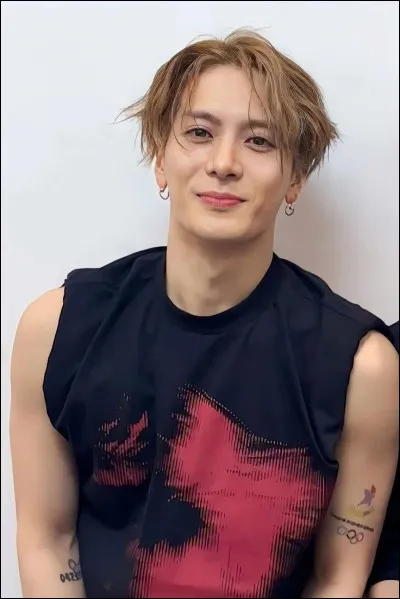 Quel sport pratique-t-il depuis qu'il a 10 ans ?