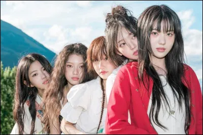 "Baby, I'm just trying to play it cool
But I just can't hide that I want you."

De quelle chanson viennent ces paroles ?