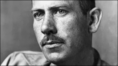 Qui est cet écrivain américain du 20 e siècle, auteur du roman ''La Perle'' ?