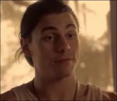 Comment s'appelle le dealer ?