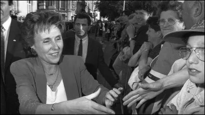 Je suis la première femme à occuper le poste de cheffe du gouvernement en France. Je suis...