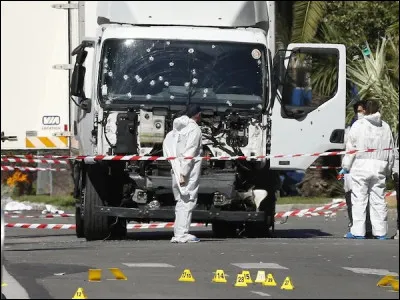 Dans quelle ville des Alpes Maritimes, l'attentat islamiste du 14 juillet camion-bélier a-elle eu lieu ?