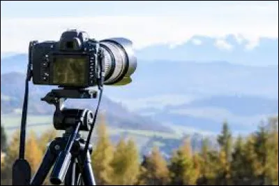 Quelle invention est considérée comme le premier procédé photographique de lhistoire ?