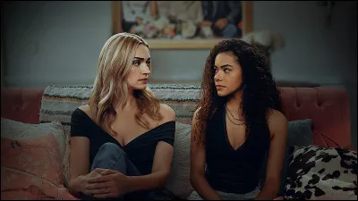 Quelle fille préfères-tu dans "Ginny et Georgia" ? (2)