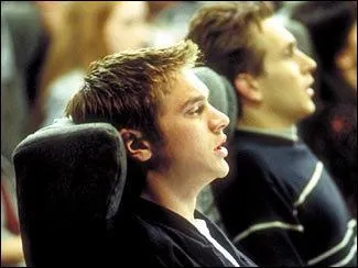 Dans le premier Destination Finale, quelle ville est cens tre la destination des tudiants ?