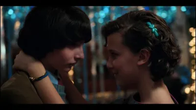 Qui danse avec Dustin ?