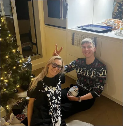 Quel est le métier de la femme de Tadej Pogacar ?