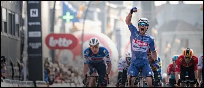 Qui est la copine de Jasper Philipsen ?