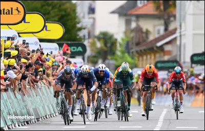 Qui est le premier africain à gagner une étape du Tour de France et quelle est son origine ?