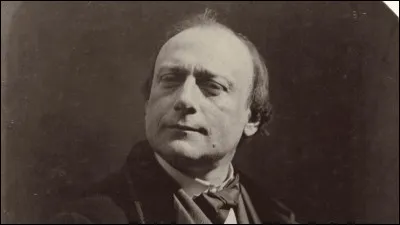 Qui est ce poète français, auteur du poème ''Amazone nue'' ?