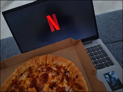 Netflix a commencé en louant des DVD, comme des pizzas.