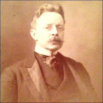 Quelle salle de concert new-yorkaise, construite par William Burnet Tuthill au coin de la 7e avenue et de la 57e rue, a &eacute;t&eacute; inaugur&eacute;e en 1891 et a accueilli en 1976 le "concert du si&egrave;cle" ?