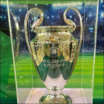 Le PSG a gagné la ligue des Champions ... ans après l'OM.