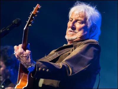 Dans une célèbre chanson d'Hugues Aufray, quel bateau est "un fameux trois-mâts fin comme un oiseau" ?