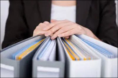 À vous de classer ces réalisateurs français par rapport à leur date de naissance, du plus ancien au plus récent : Michel Hazanavicius, Jacques Audiard, Michel Gondry, Luc Besson et Cédric Klapisch.