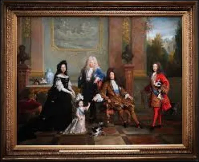 Quel était le lien de parenté entre Louis XIV et Louis XV ?
