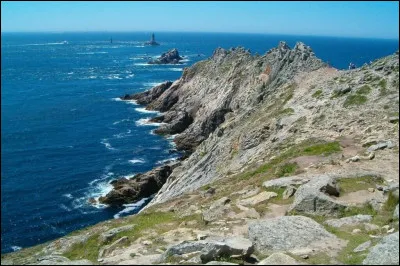 Dans quelle région ''La pointe du Raz'' est-elle située ?