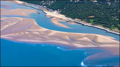 Quelles stations balnéaires sont situées sur la Côte de Beauté ?