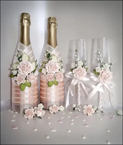 Comment s'appellent ces demi-bouteilles de 37, 5 cl que nous commandons souvent au restaurant ?