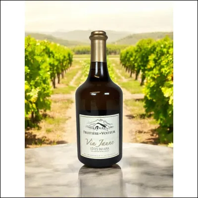 Le vin jaune est très réputé dans le Jura. Quelle est la contenance de sa bouteille ?