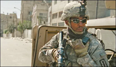 Cette image est issue d'un film de Kathryn Bigelow, où Mackie joue le sergent J. T. Sanborn. Comment s'appelle ce film ?